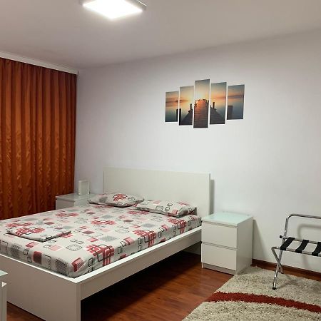 Ana Center Apartment Galaţi Екстериор снимка